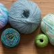 sockengarn mit unterschiedlichen farbverlaeufen und strukturen